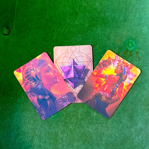 Isis Oracle - Picture 2 of 4